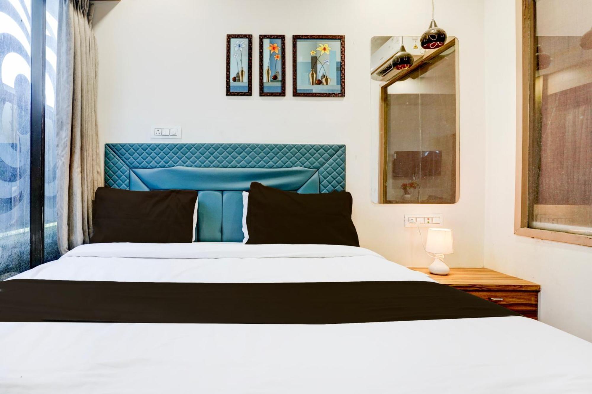Super Collection O Vesu Surat Formerly Hotel Signature מראה חיצוני תמונה