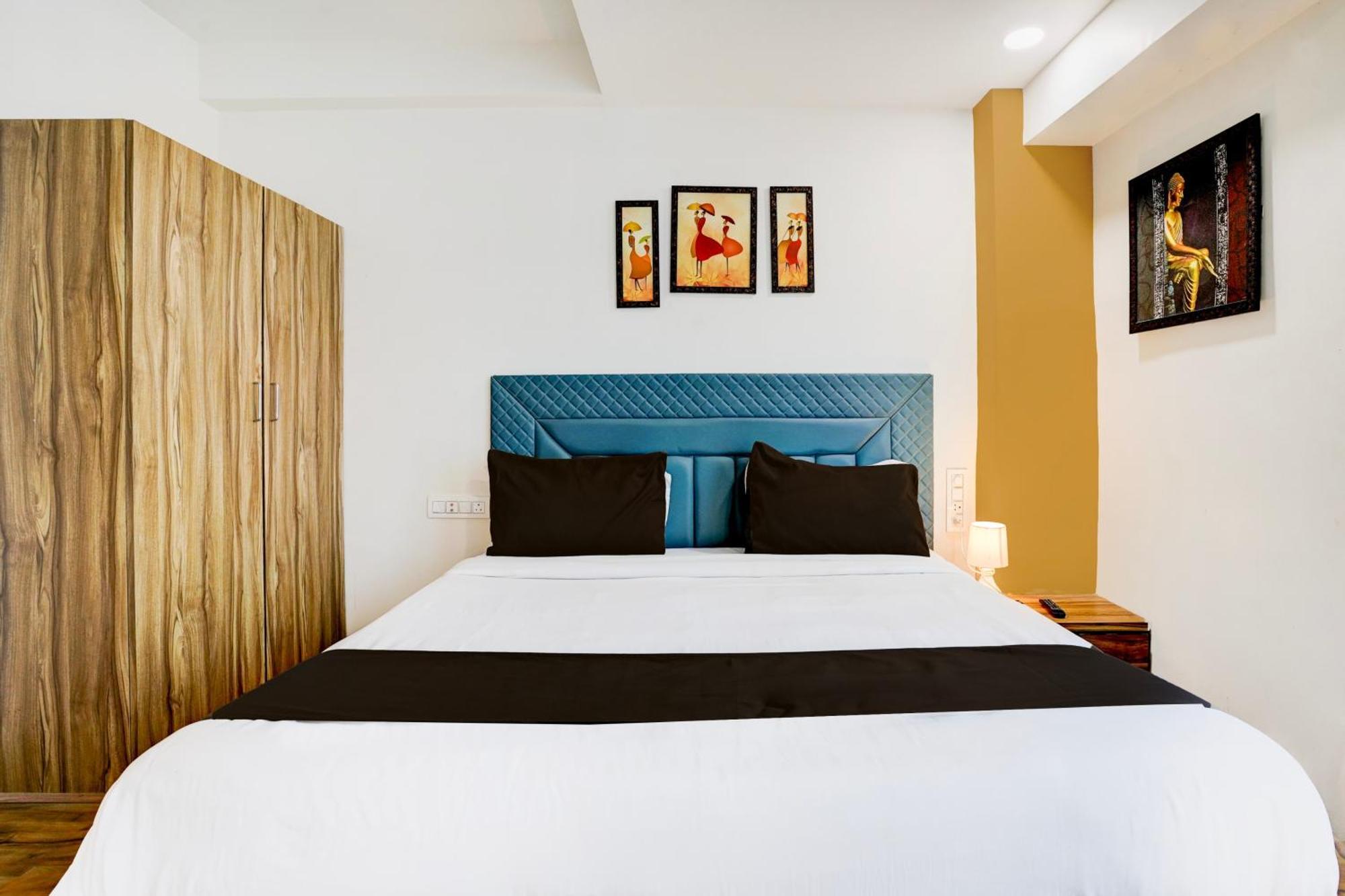Super Collection O Vesu Surat Formerly Hotel Signature מראה חיצוני תמונה