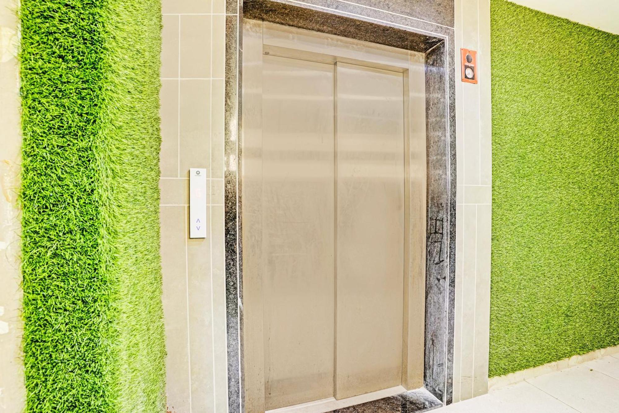 Super Collection O Vesu Surat Formerly Hotel Signature מראה חיצוני תמונה